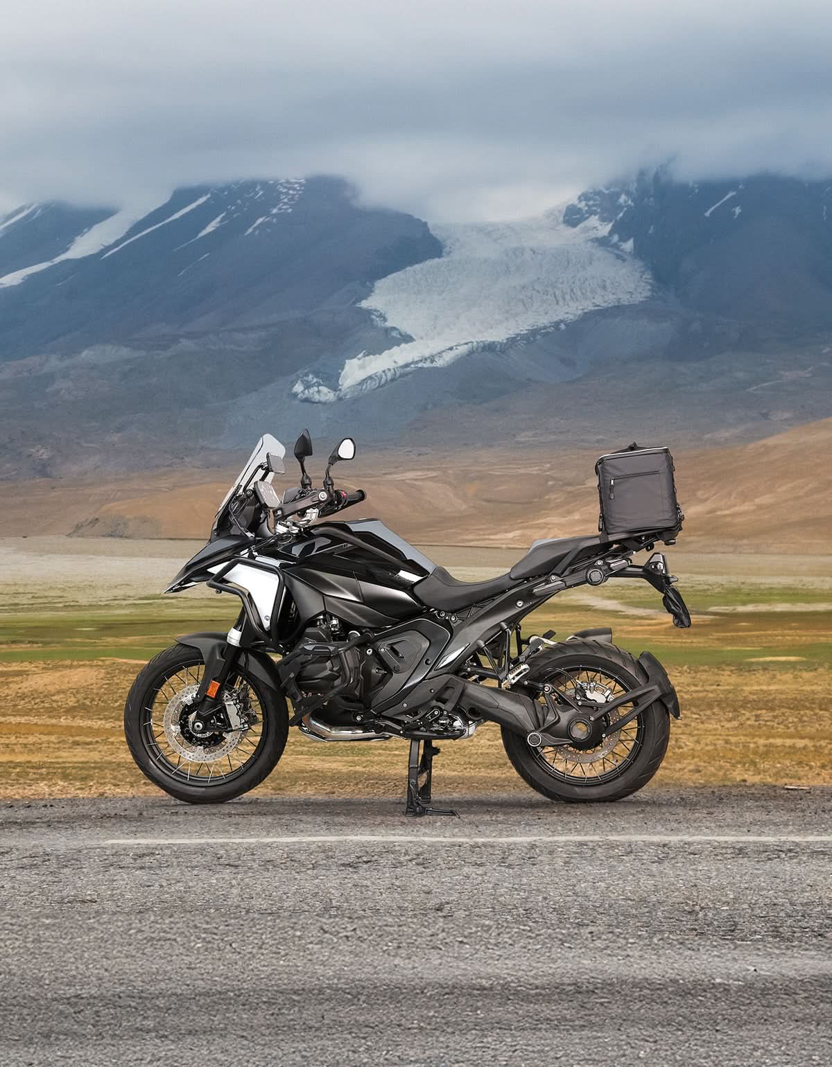 20L Insulated Tail Bag for Motorcycle - Image 7