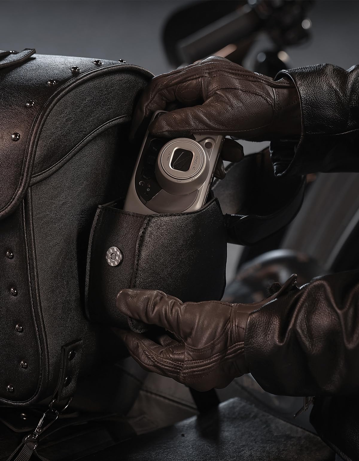 50L Motorcycle Tail Bag for Softail Sportster - Image 7