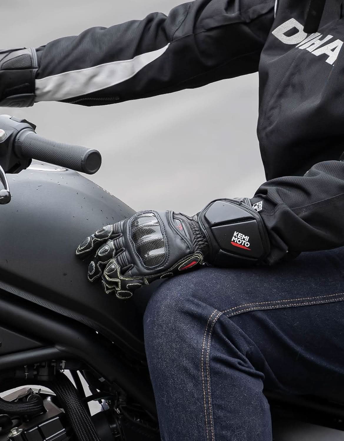 Leather Motorcycle Gloves with Kevlar & Carbon Fiber Protection - Image 5