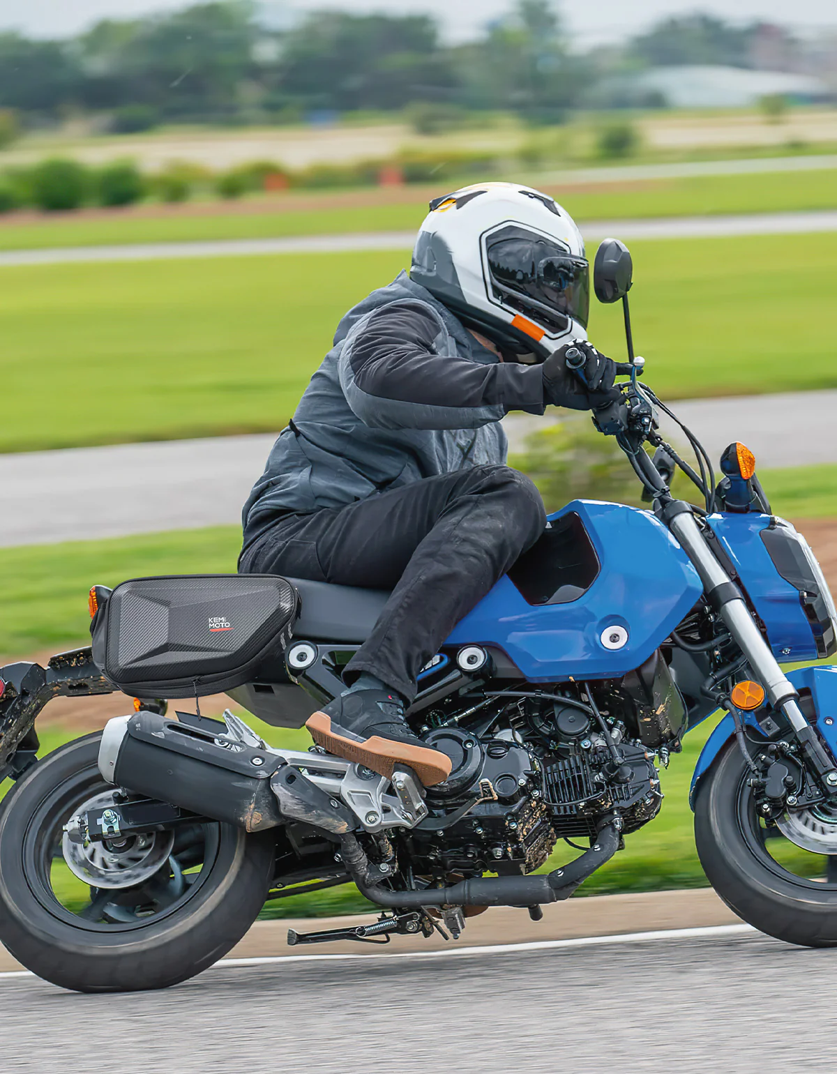 Motorcycle Hard Extendable Saddlebags for Grom Navi 2022-2025 - Image 6